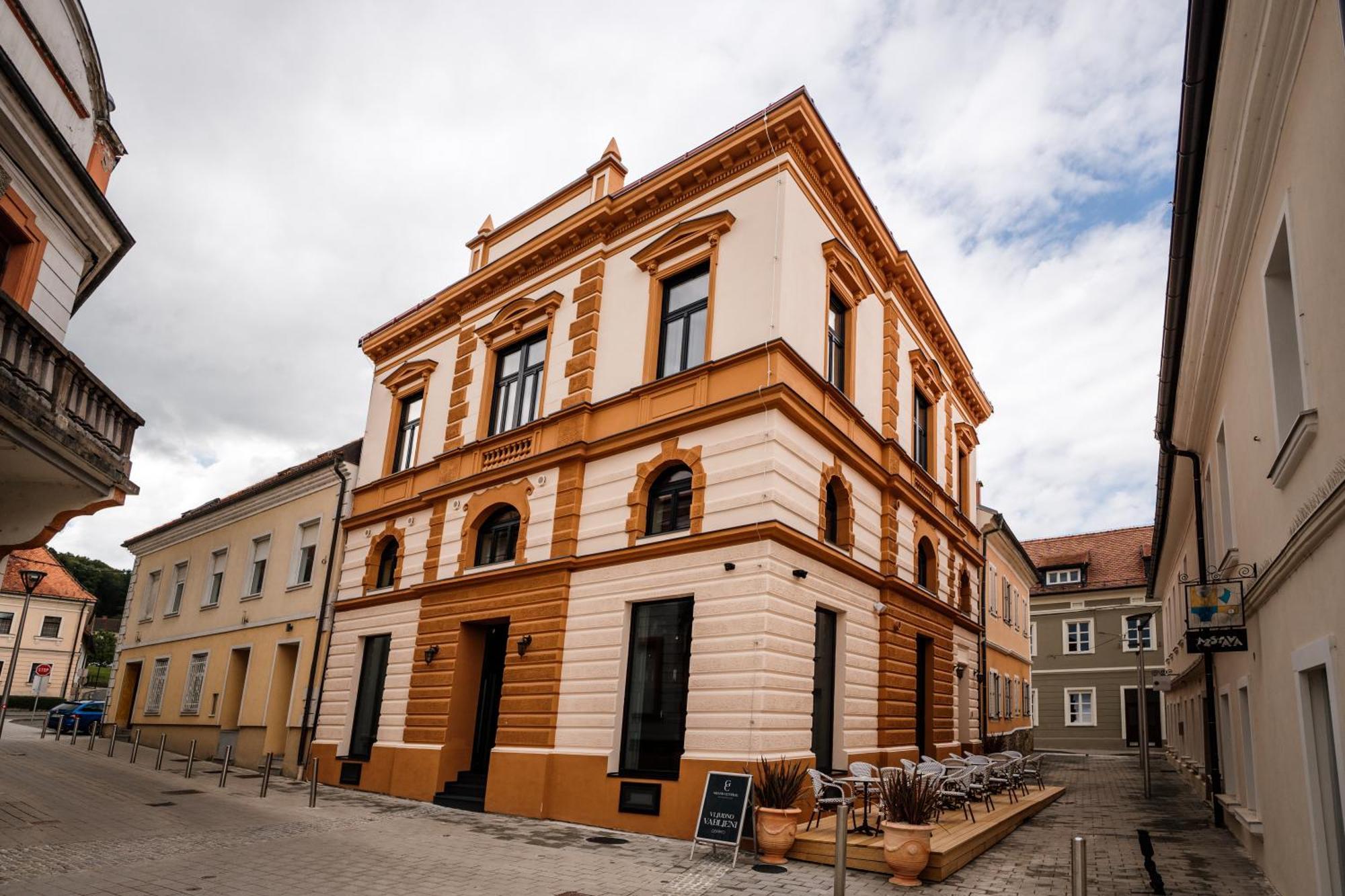 Grand Central Ljutomer Esterno foto